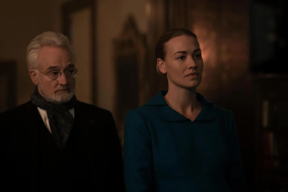 Breaking Down Biggest Differences Between The Handmaids Tale TV Show and Margaret Atwoods Book