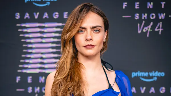 Cara Delevingne Says it was a wild ride being roommates with taylor swift