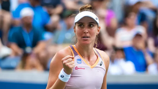 Caroline Wozniacki Gets Nailed by Daughter Olivia While Playing Baseball Inside