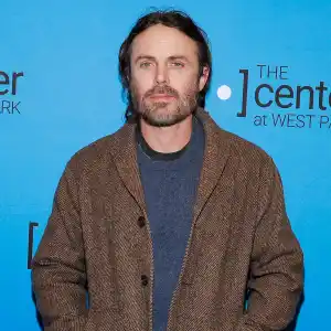 Casey Affleck Is Excited to Have Both of His Kids for the Holidays It s Not as Easy Anymore 0328