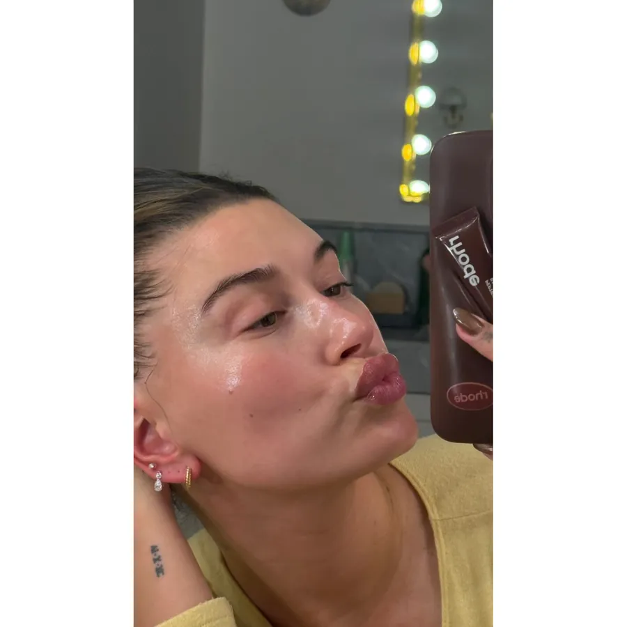 Celeb Makeup Free Moments of 2024 Nov7 hailey bieber 1