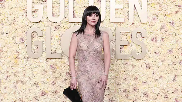 Christina-Ricci-Vans-Slides