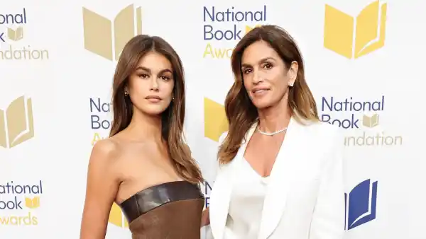 FEATURE Cindy Crawford Thinks She Should Have Been on Kaia Gerber s Vogue Cover t s OK Mom