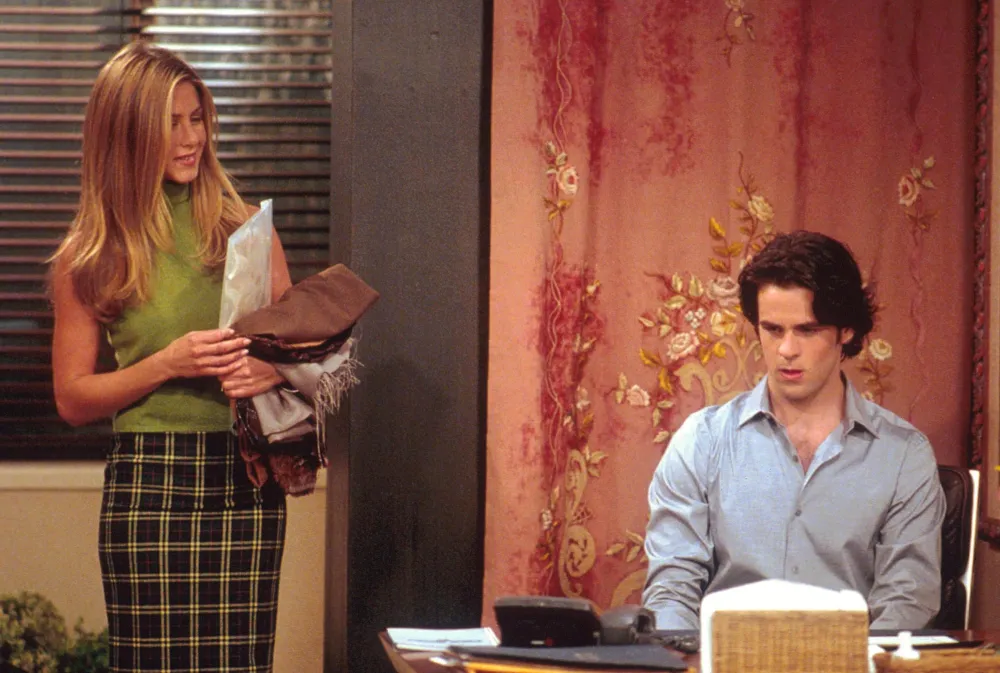 Courtney Cox Reveals Jennifer Aniston Kept Tons of Clothes From Friends 772