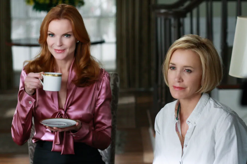 Desperate Housewives Creator Isnt Ruling Out a Return to Wisteria Lane