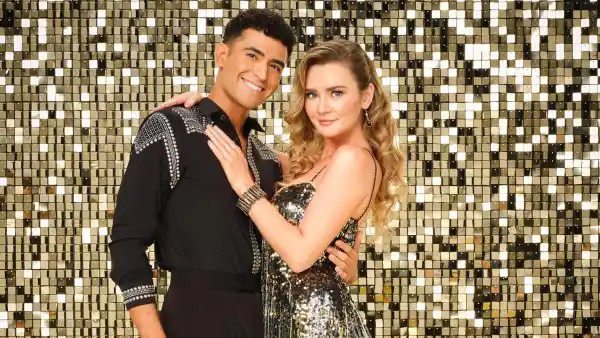 Ezra Soza Facetimes Anna Delvey During Espresso at Sabrina Carpenter Concert to Reminisce on DWTS