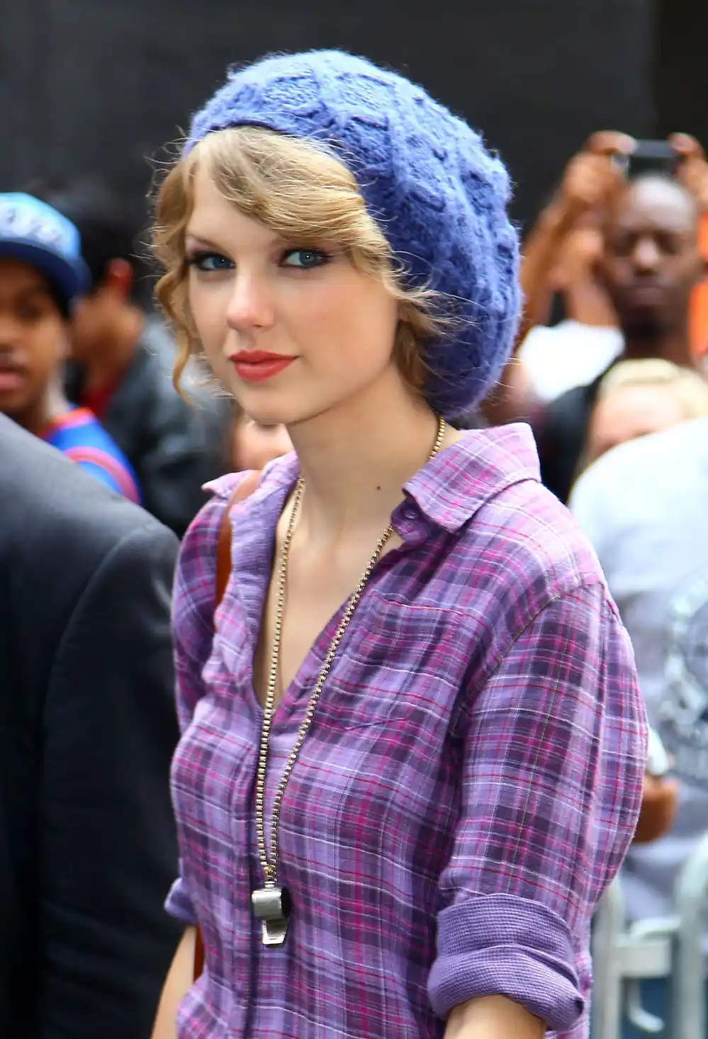 Berets are Back! The Rules of Wearing Them With Taylor Swift, Rihanna, SJP and Emily In Paris