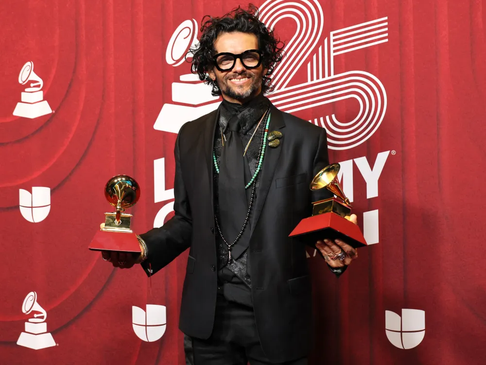 Draco Rosa.