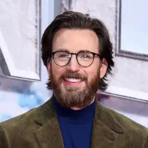GettyImages-ChrisEvans-RedOnepremiere.jpg