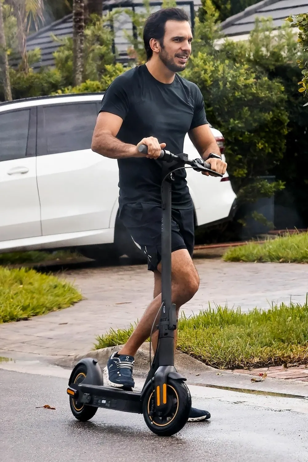 Gisele and Boyfriend Joaquim Step Out Together After Pregnancy News 5