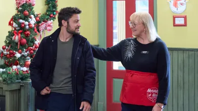 Holiday Touchdown A Chiefs Love Story Stars Gush Over Donna Kelces Cameo
