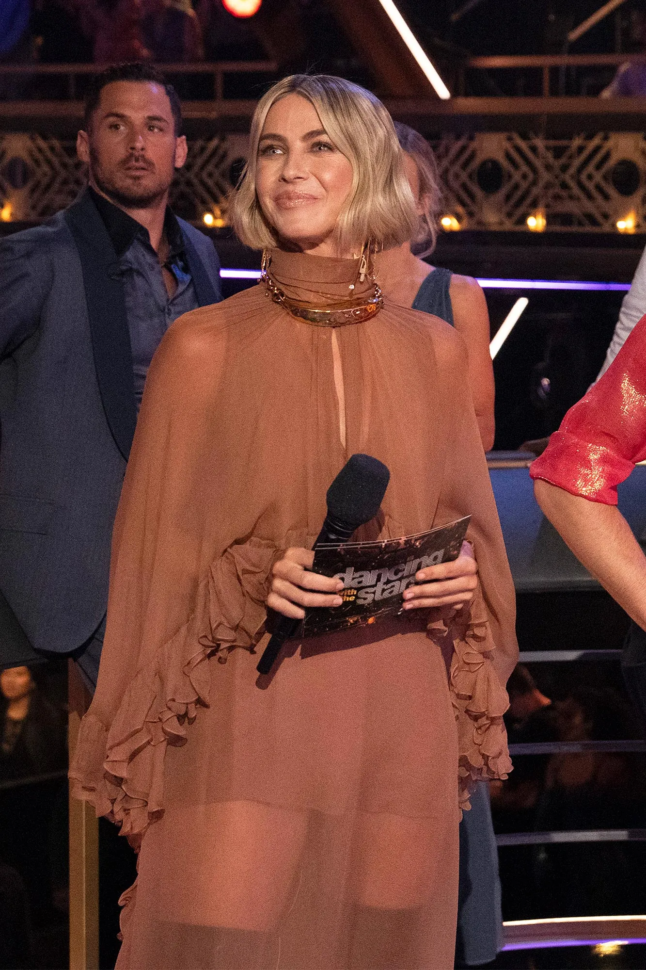 How Julianne Hough Pulled Off Her DWTS Quick Change With a Replica Tear Away Dress