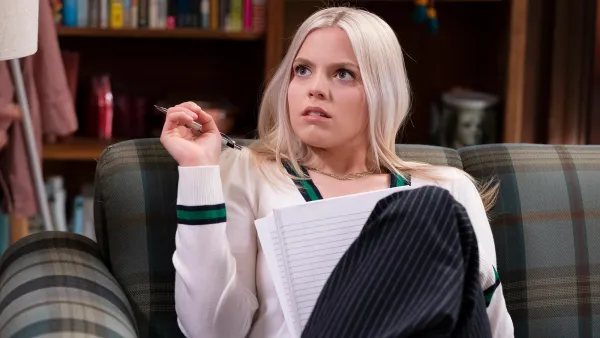 How Sex Lives of College Girls Is Setting Up Renee Rapps Exit as Leighton in Season 3