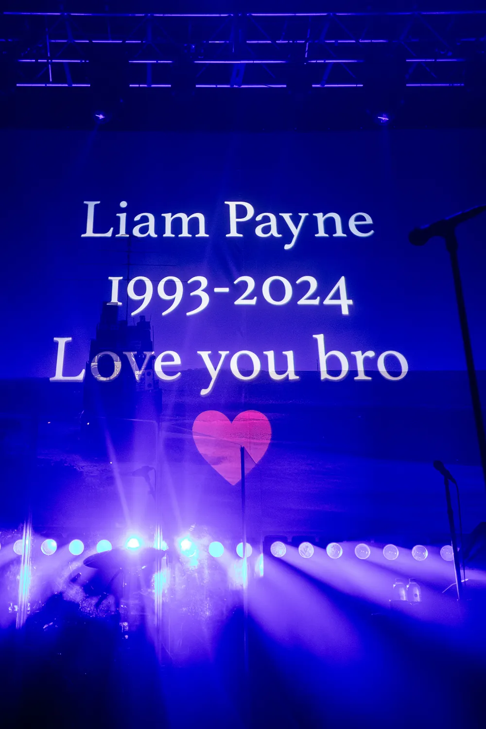 Zayn Malik Honors Late One Direction Bandmate Liam Payne During 1st Concert: 'Love You Bro'