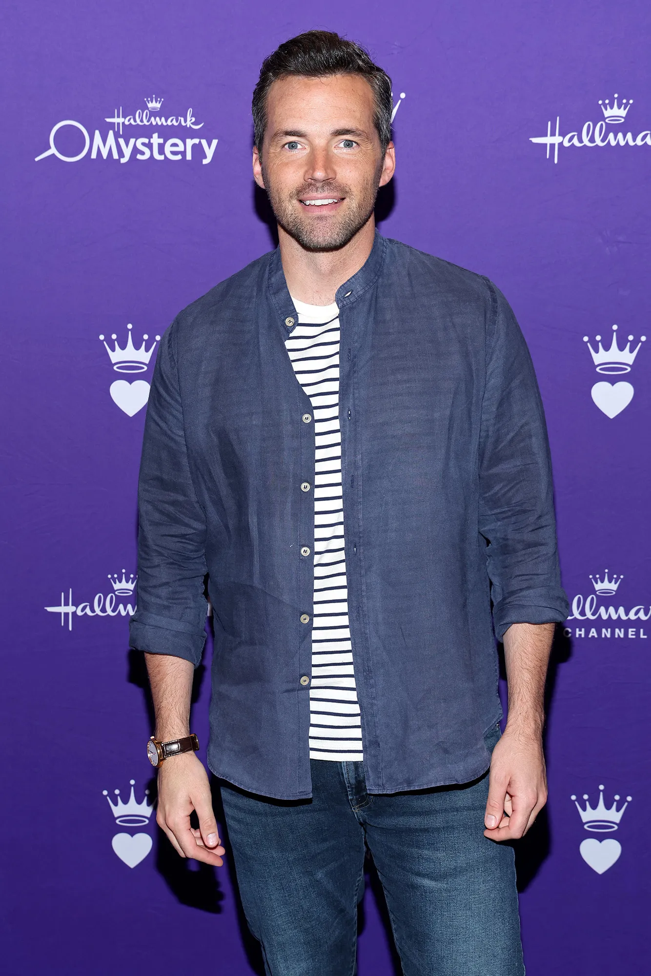 Ian Harding Jokes About His Arrest in Hallmark Holidazed