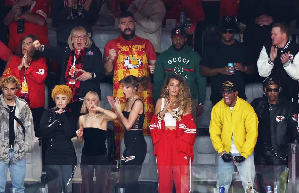 Inside Jason Kelce Bond With Taylor Swift