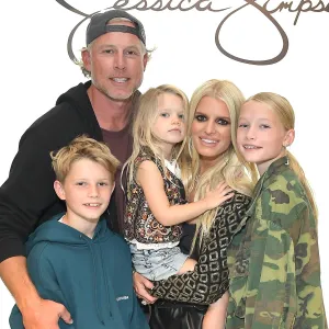 Inside Jessica Simpson and Eric Johnsons Holiday Plans With Their Kids Amid Separation Source