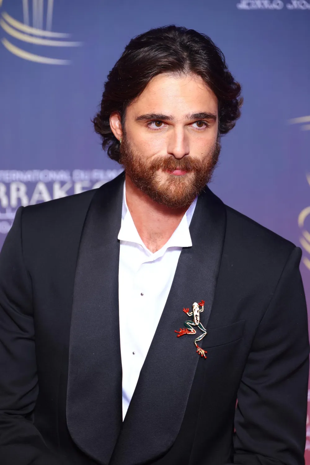 Jacob Elordi Is Nearly Unrecognizable With a Full Beard See the Jaw Dropping Photo 765