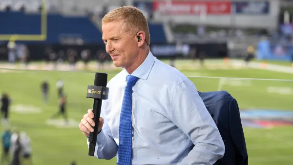 Jason Garrett Wife Threw Out Celebratory Turkey Leg 1