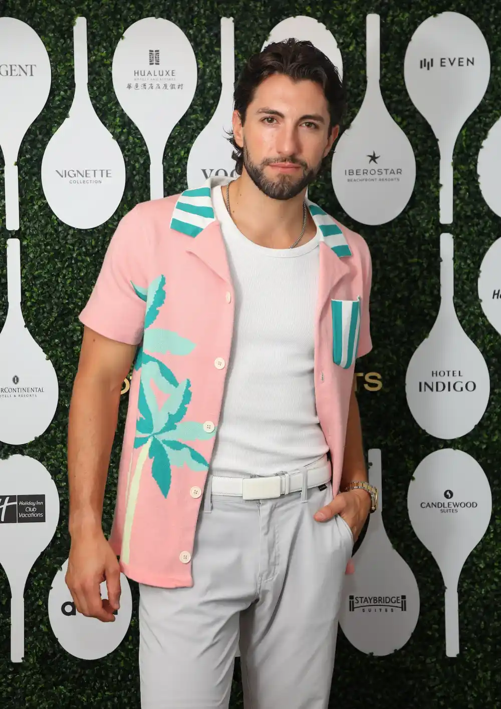 Jason Tartick Finds Neighbor Bleeding After Fall