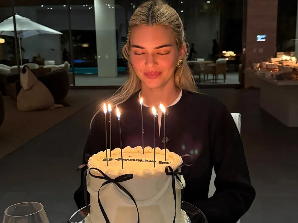 Kendall Jenner Celebrates Her Birthday in Adorable Coquette Outfit
