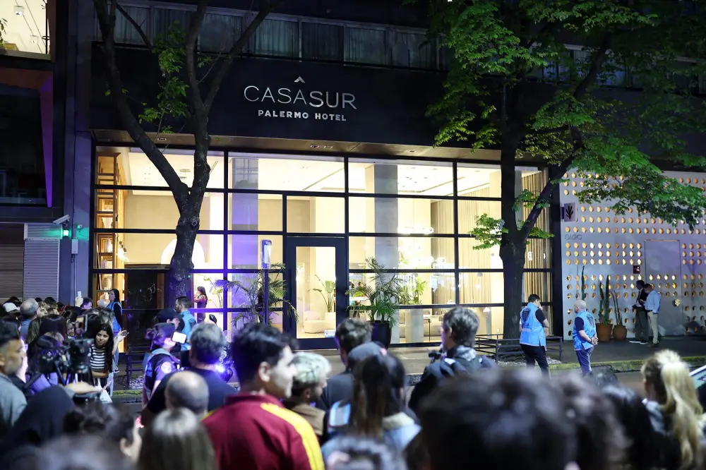 Liam Payne Presumed Friend 2 Hotel Employees Under Investigation 2