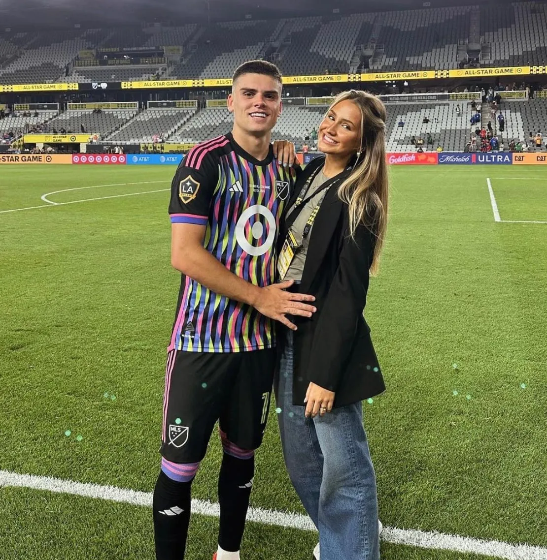 Los Angeles Galaxys Gabriel Pec and Wife Isabellas Relationship Timeline