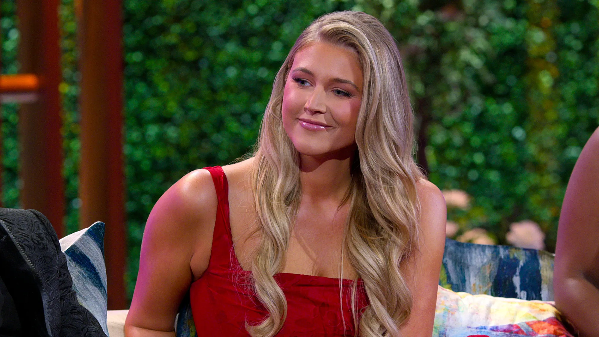 Love Is Blind Hannah Jiles on Reunion Dress