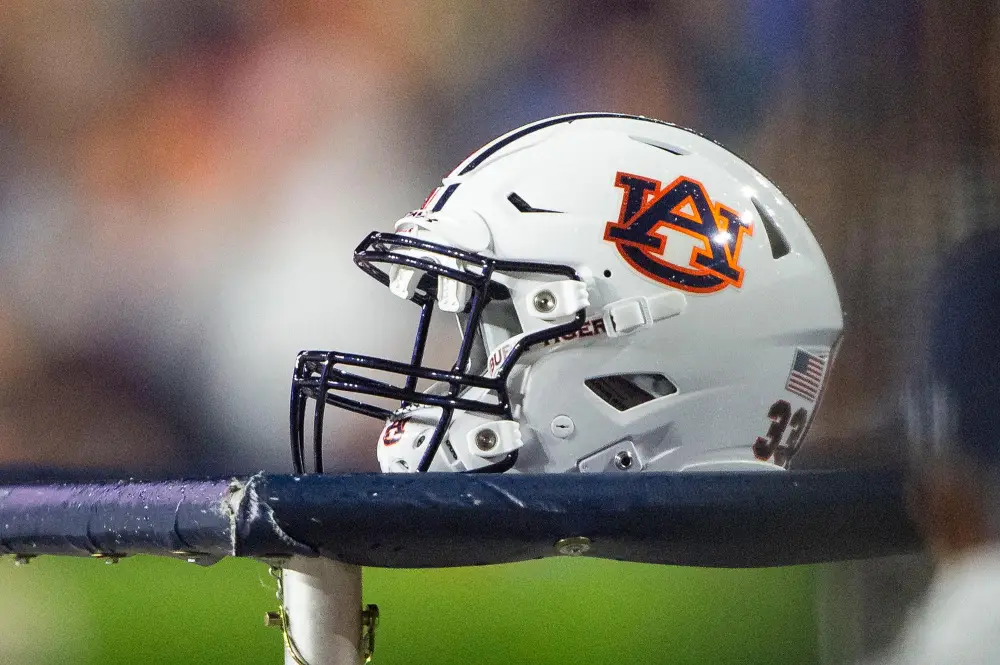 Medrick Burnett Jr a 20 year old Alabama college football player died on Nov 27 796