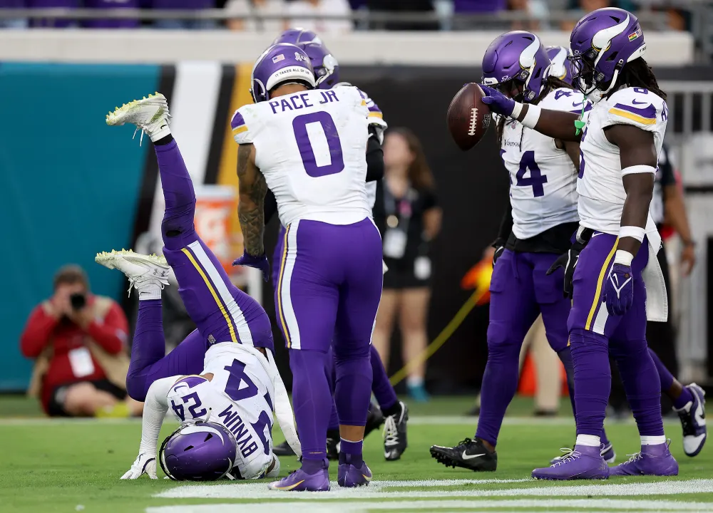 Minnesota Vikings Camryn Bynum Does Hilarious Celebration Dance Inspired by Breakdancer Raygun