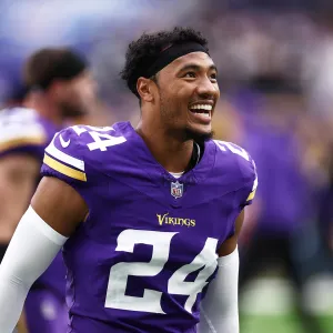 Minnesota Vikings Camryn Bynum Does Hilarious Celebration Dance Inspired by Breakdancer Raygun