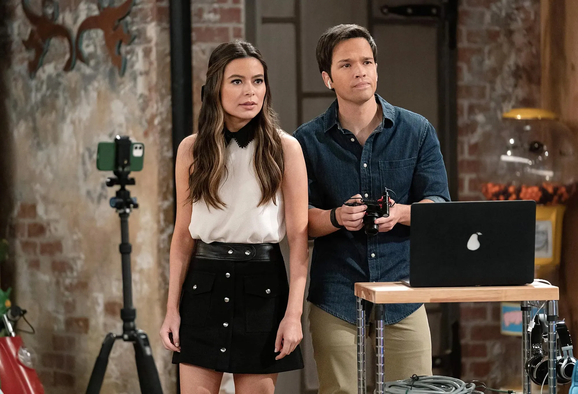 Miranda Cosgrove Teases New iCarly Project to Wrap Up Revival Cliffhanger