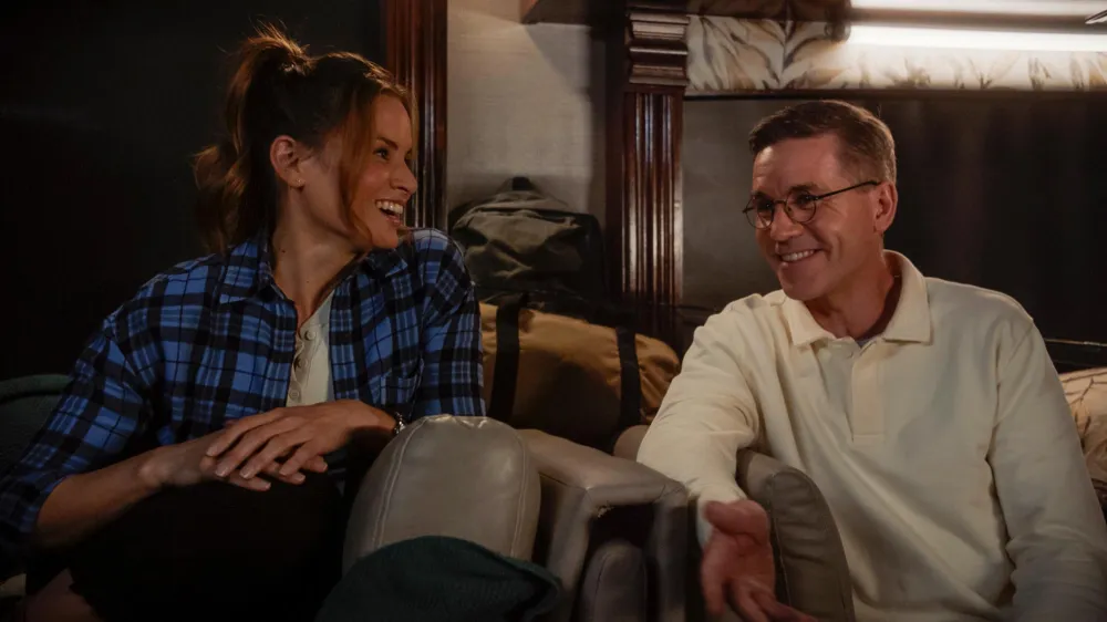 NCIS Katrina Law and Brian Dietzen Say Knight and Palmer s Romance May Not Be Done for Good 629