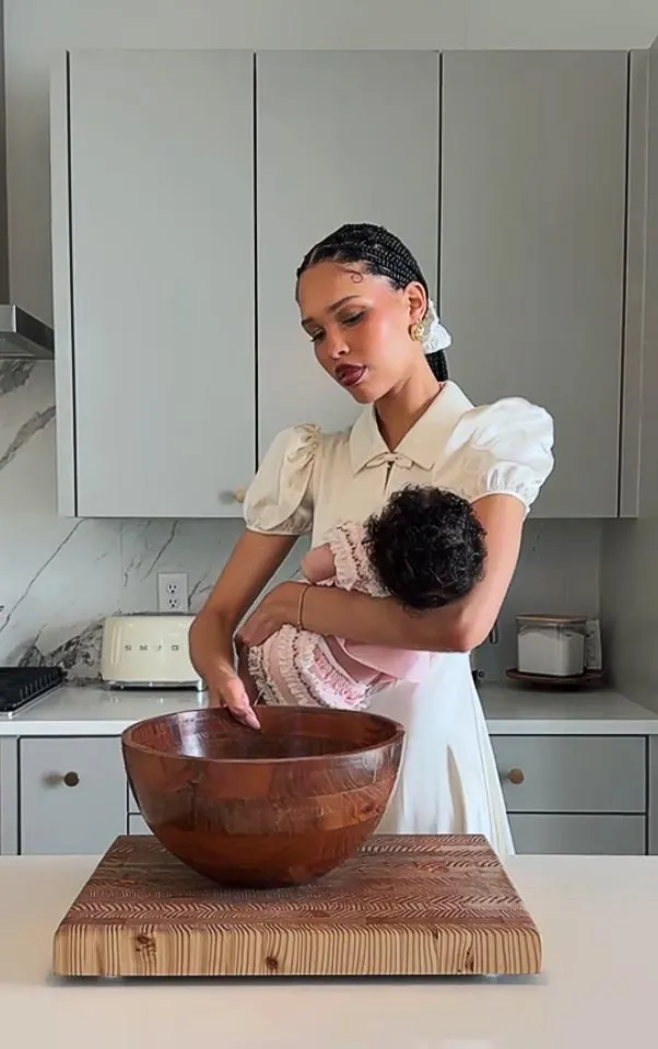 Nara Smith Addresses Misunderstandings About Her and Husband Lucky Blue 797