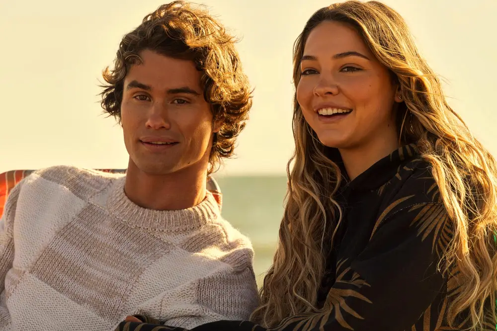 Outer Banks EPs Break Down Motivation for Sarah Cameron s Pregnancy Time to Play That Card 837