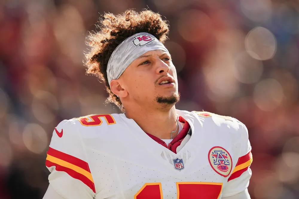 Patrick Mahomes Fined 14k For Making Violent Gesture in Loss to the Buffalo Bills