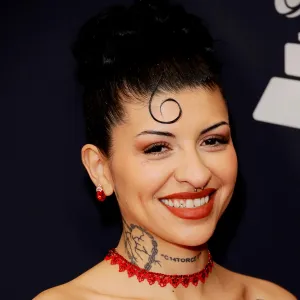 Pepe Aguilar cantará al lado de la estrella argentina Cazzu en un festival en 2025 ¿Se encontrará con Ángela Aguilar 242