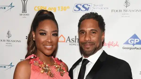 RHOA s Kenya Moore Reflects on Finally Finalizing Marc Daly Divorce