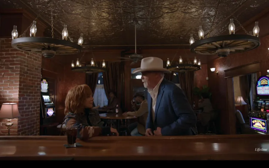 Reba McEntires The Hammer Every Time Reba McEntire and Rex Linn Shared the Screen