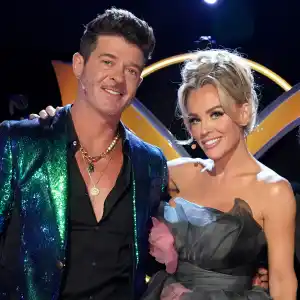 Robin Thicke Is Clueing Out Like Jenny McCarthy for His Latest Masked Singer Guess