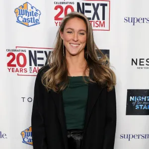 See the 1st Glimpse Inside Kylie Kelce s Podcast Studio — Complete With a Middle Finger Statuette 722