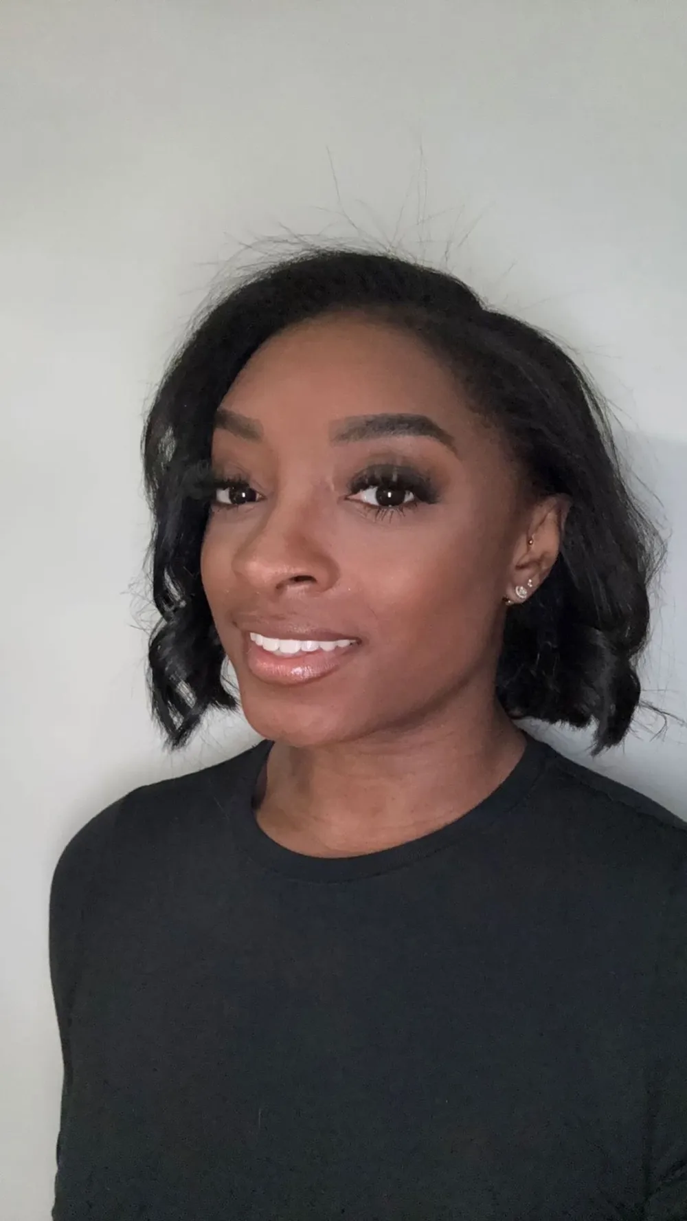Simone Biles Debuts Bob Hours After Wearing High Pony to Thanksgiving Bears Game: 'I Cut My Hair'
