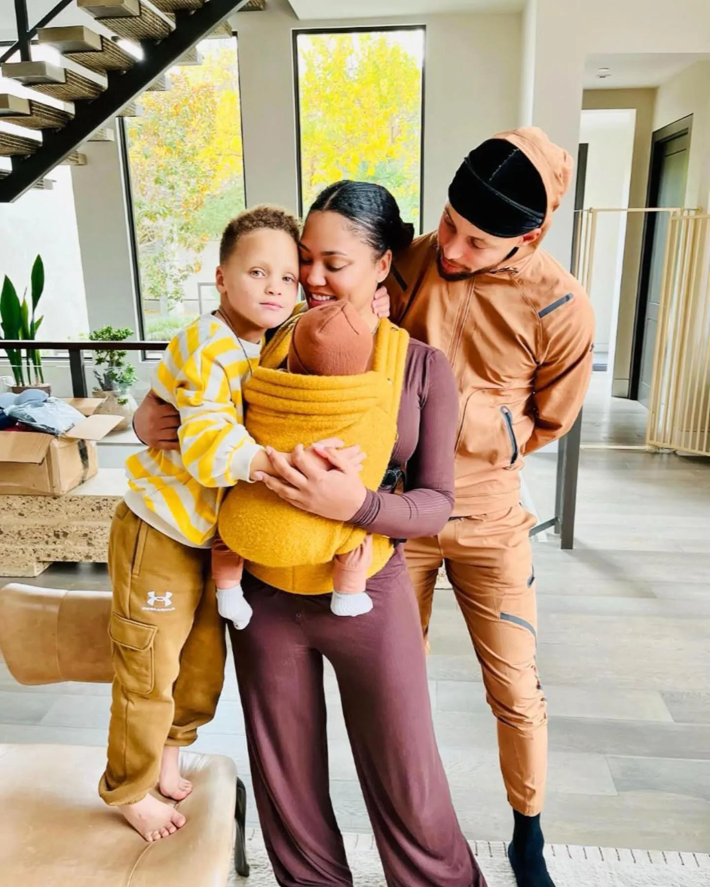 Steph Curry Shares Adorable Photo of 6 Month Old Son Caius to Celebrate Thanksgiving 723
