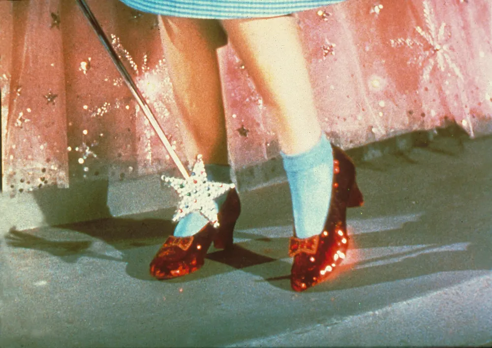 Stolen The Wizard Of Oz Ruby Slippers Being Auctioned for 800 000 After Being Stolen