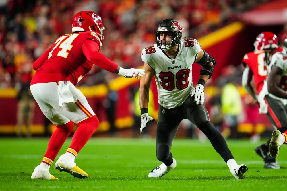 Tampa Bay Buccaneers Donate 10000 to Family of 18 YearOld Who Died in Car Accident Before Game