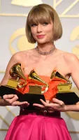 Taylor Swift at the 2016 Grammy Awards