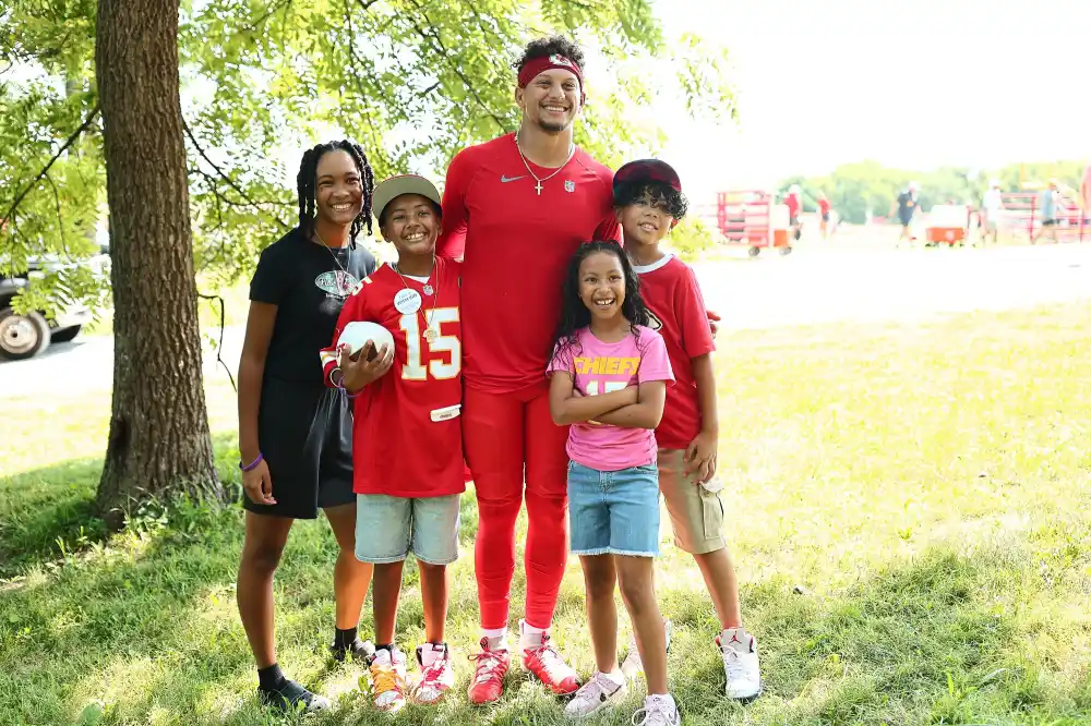 Taylor Swift Patrick Mahomes and More Celebrities Helping to Make the World a Better Place 446