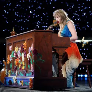 Taylor Swift Says Each Eras Tour Acoustic Mash Up Takes A Lot of Rehearsing