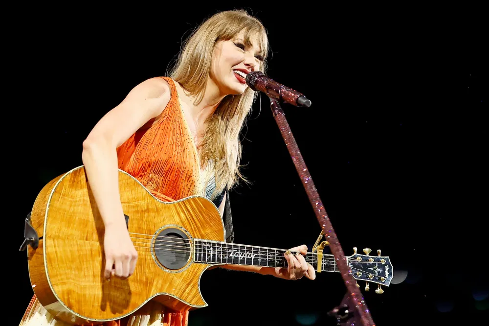 Taylor Swift Shares Sweet Moment With Mom Andrea After Eras Show