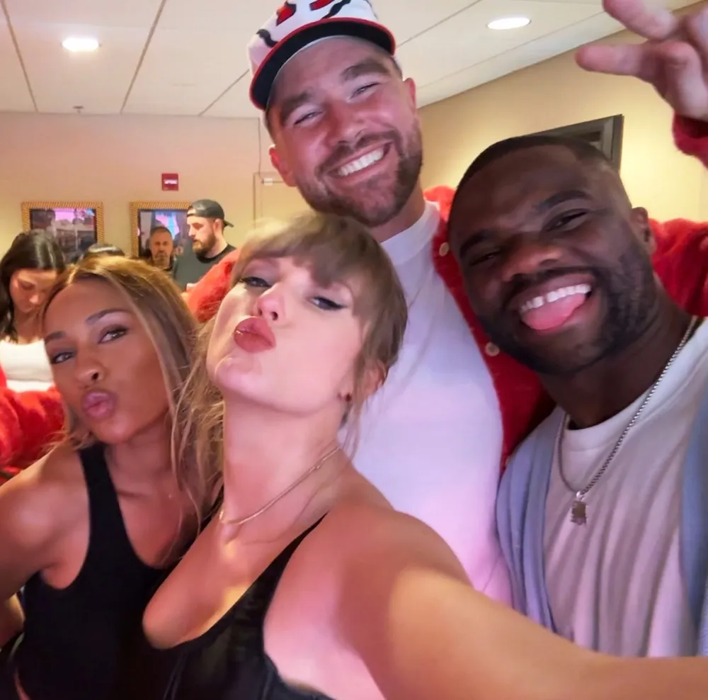 Taylor Swift and Travis Kelce Pose for Pics After Chiefs Win